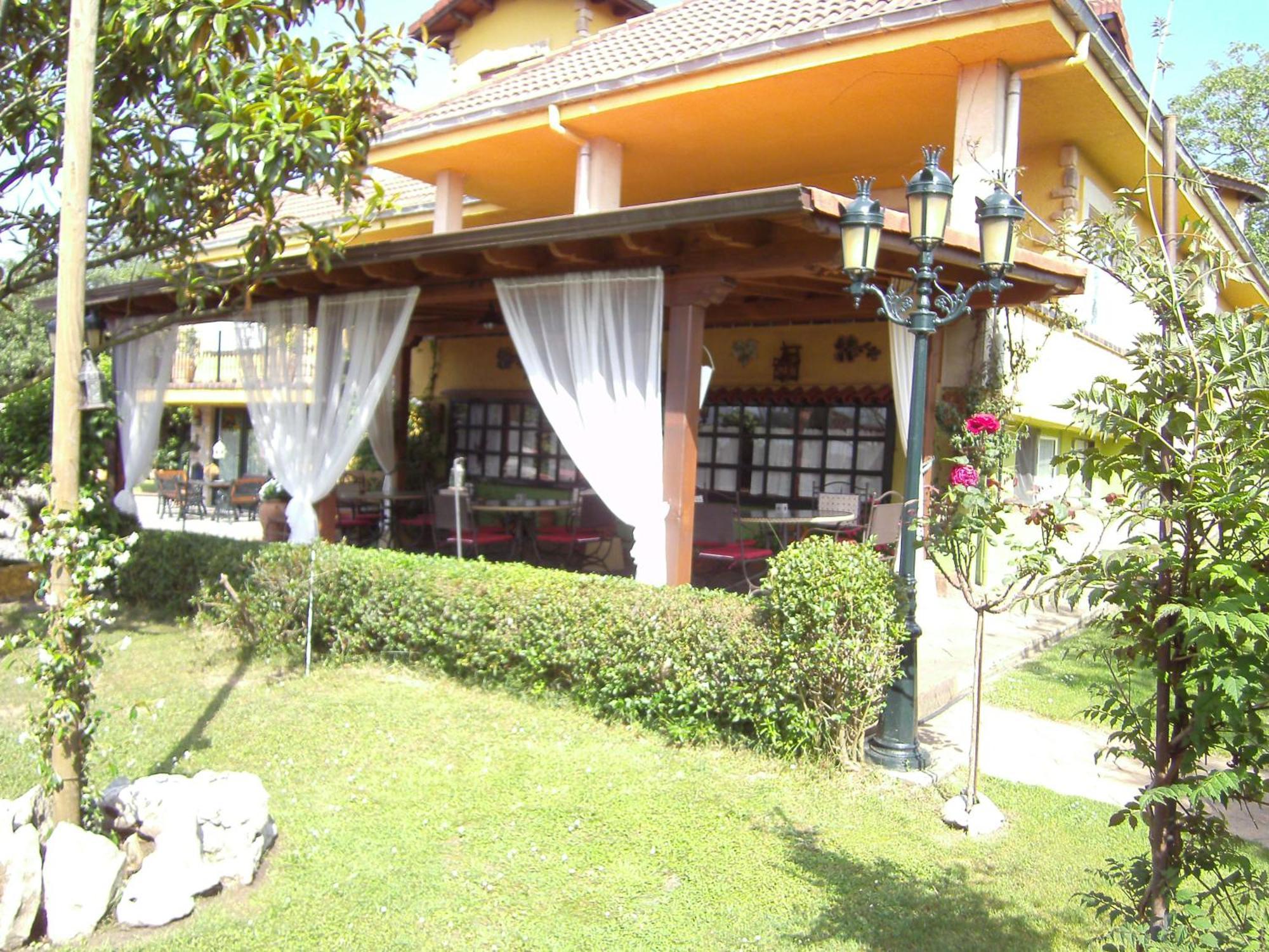 Hosteria Las Fuentes Rubayo Ngoại thất bức ảnh