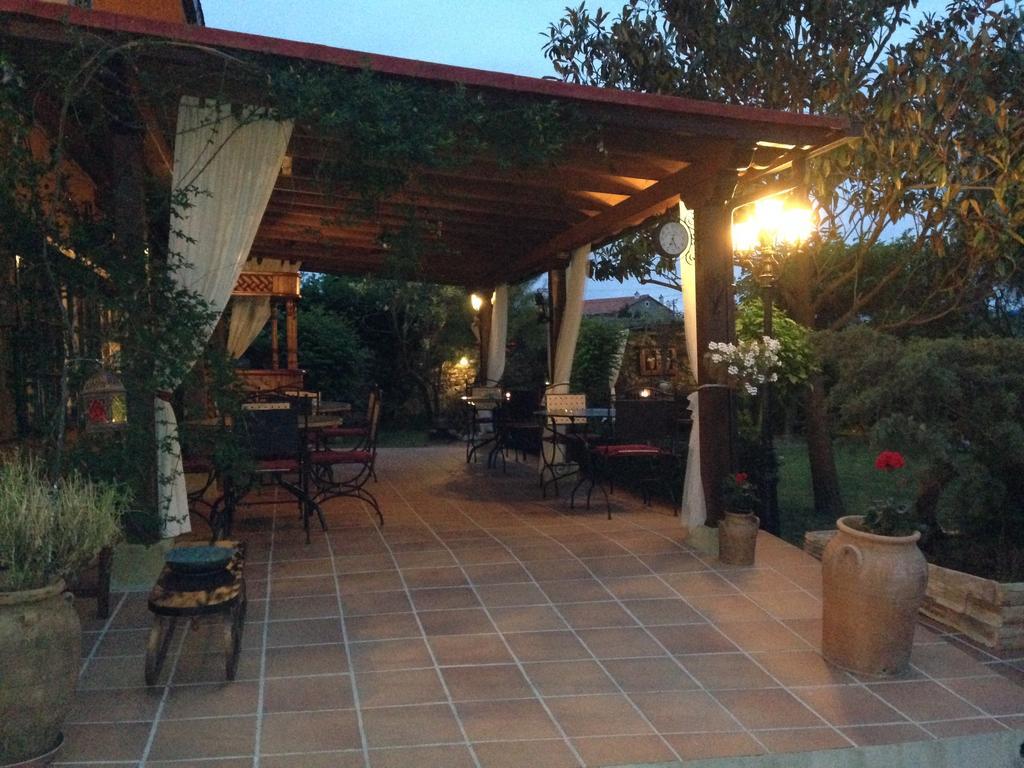 Hosteria Las Fuentes Rubayo Ngoại thất bức ảnh